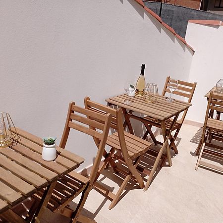 Niu Rooms Ористано Екстериор снимка