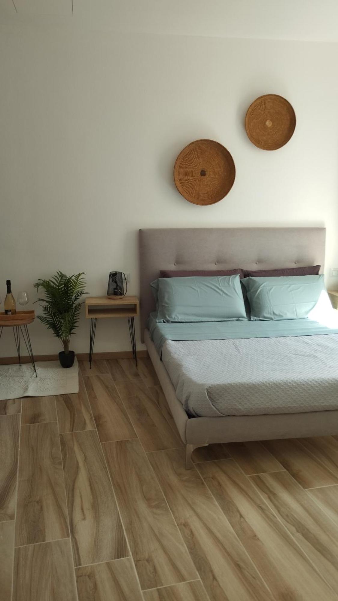 Niu Rooms Ористано Екстериор снимка