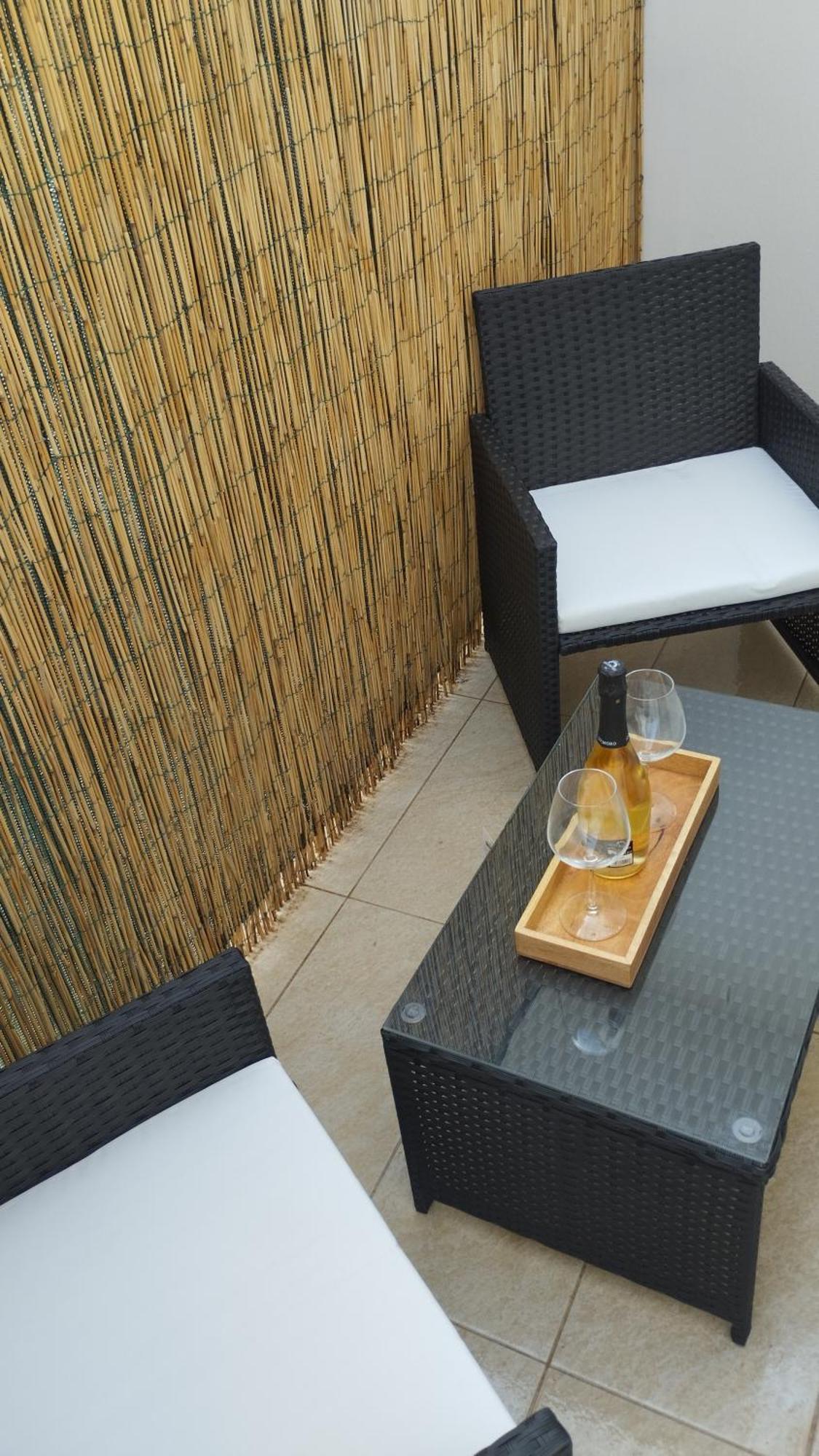 Niu Rooms Ористано Екстериор снимка