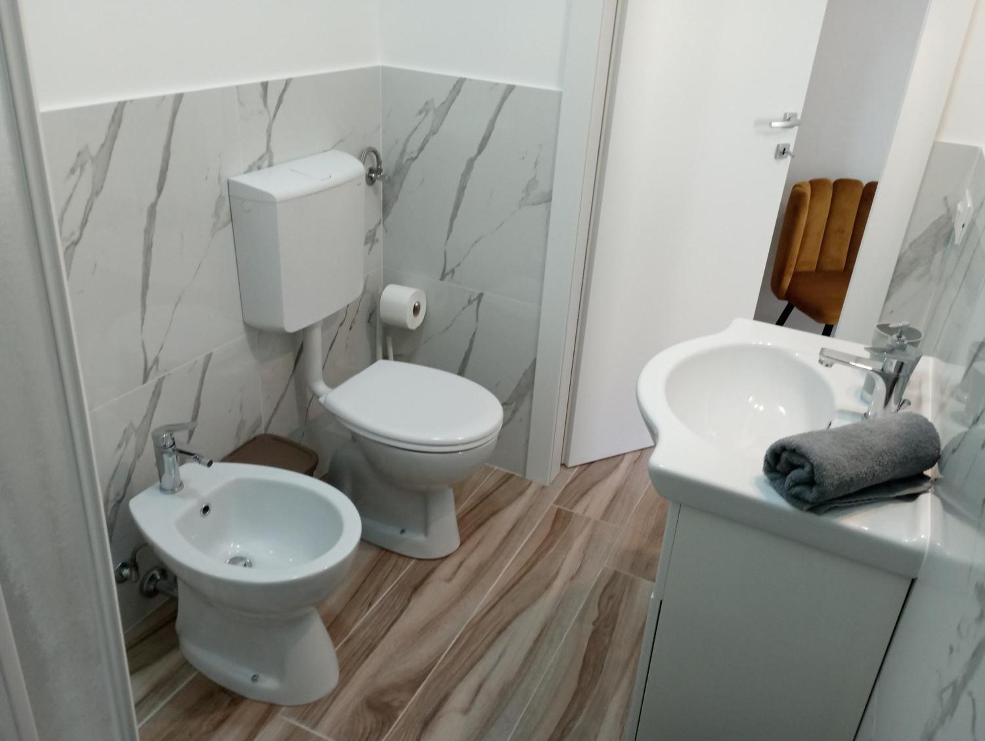 Niu Rooms Ористано Екстериор снимка