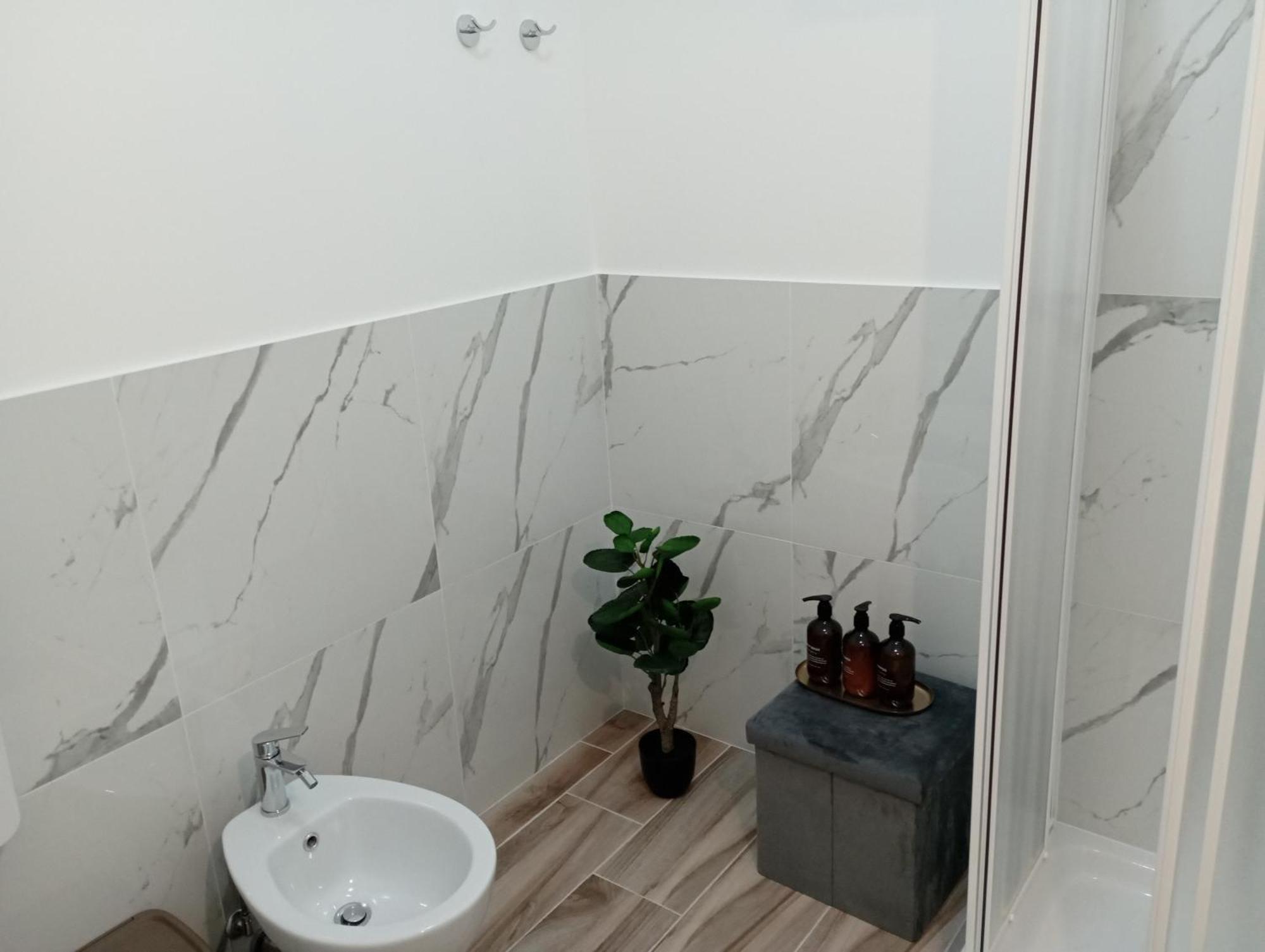 Niu Rooms Ористано Екстериор снимка
