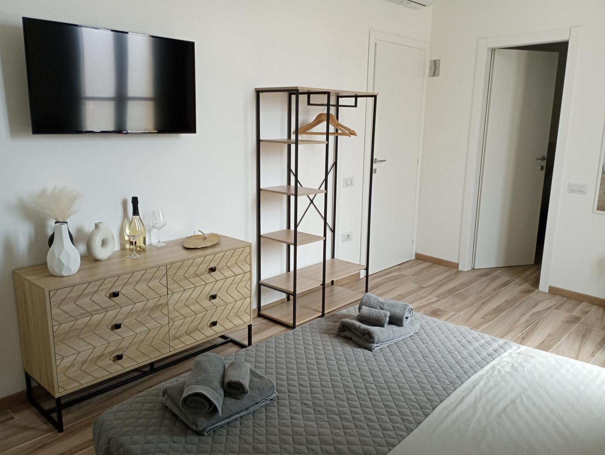 Niu Rooms Ористано Екстериор снимка