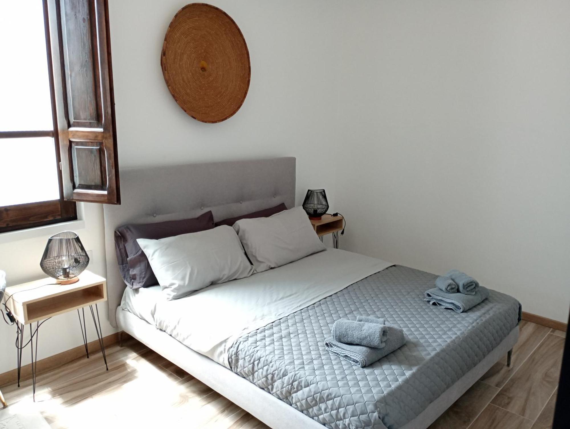 Niu Rooms Ористано Екстериор снимка