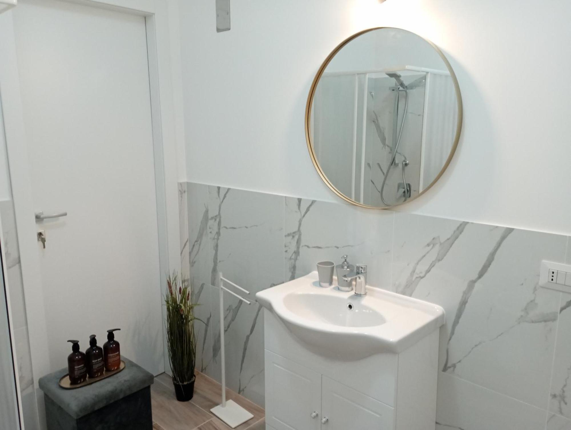 Niu Rooms Ористано Екстериор снимка